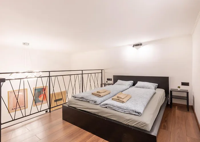 K35 Kertesz بودابست