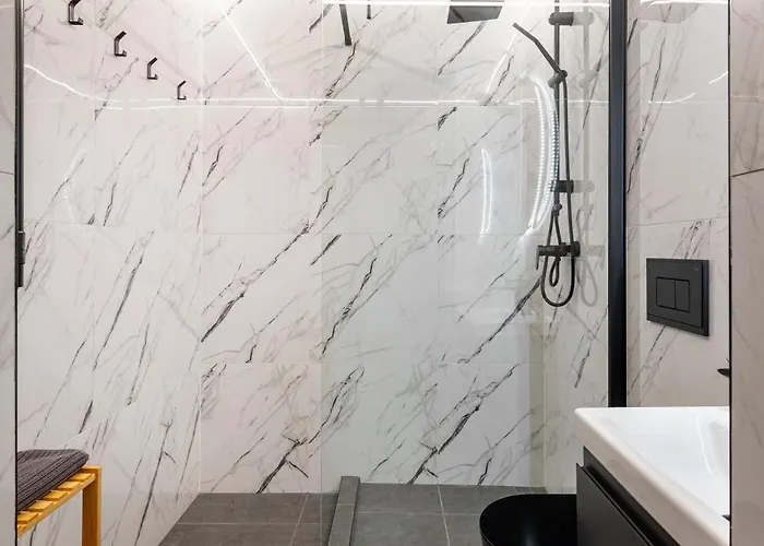 K35 Kertesz * بودابست